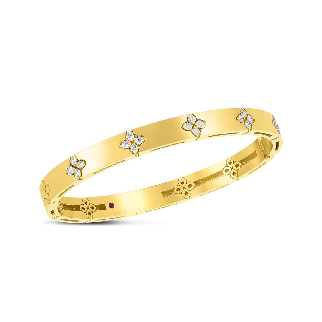 18K YELLOW GOLD VERONA BANGLE (48X58) BRACELET WITH 5 DIAMOND STATIONS CONTAINING 20 ROUND DIAMONDS TOTALING 0.15CTS